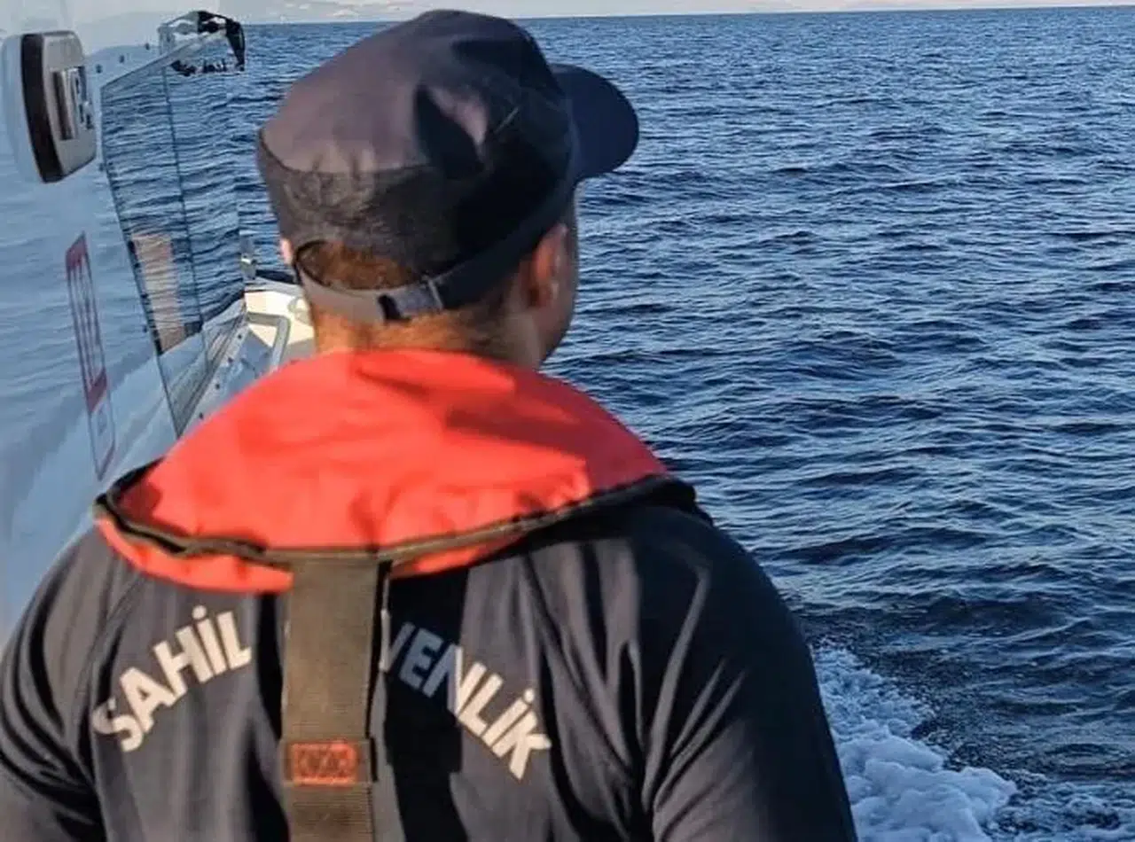 Didim'de kaçak geçiş operasyonu: Aralarında çocukların da bulunduğu 30 kişi yakalandı