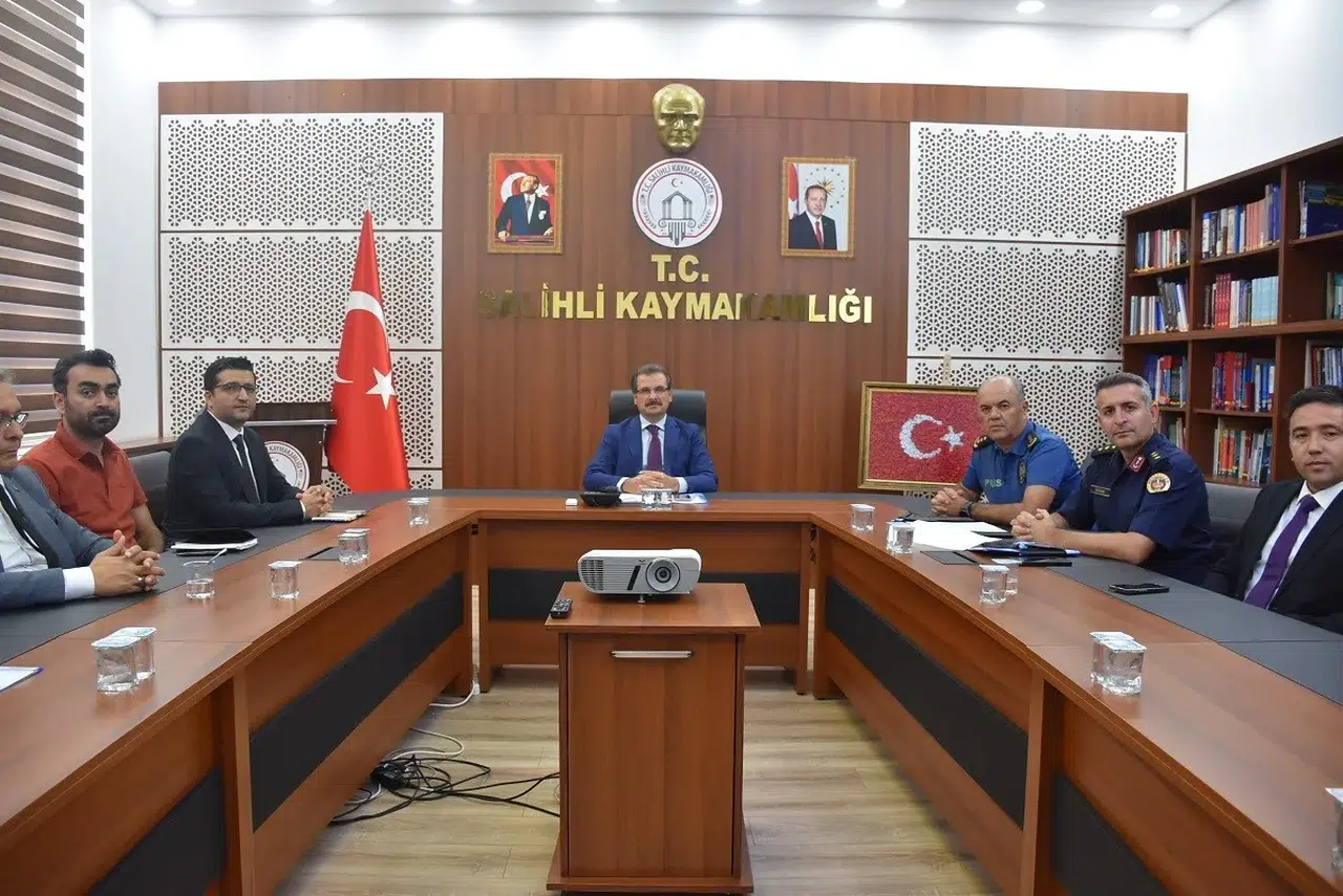 Salihli'de akademik yıl öncesi güvenlik zirvesi: Öğrenciler için tüm önlemler masada