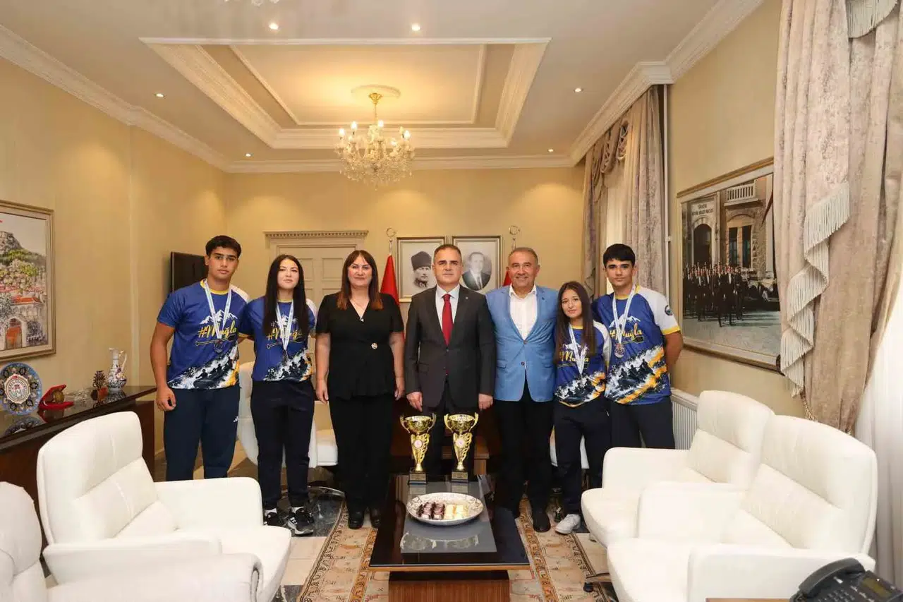 Muğla'nın gururu şampiyonlar Vali Akbıyık ile buluştu