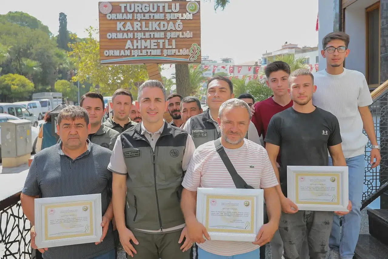 Alevlerle mücadelede örnek dayanışma: Turgutlu’nun 8 cesur yüreğine vefa