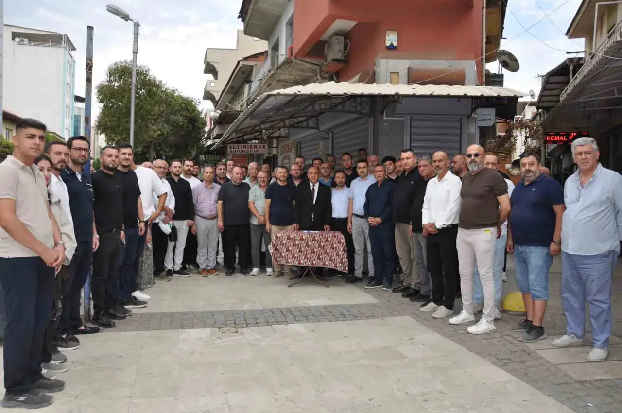Salihli’de kuyumcu esnafından ortak tepki: Kepenkler şiddete karşı kapandı