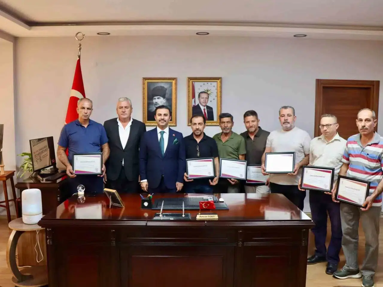 Koçarlı'nın emektar esnafları Kaymakam Taşkın ile bir araya geldi