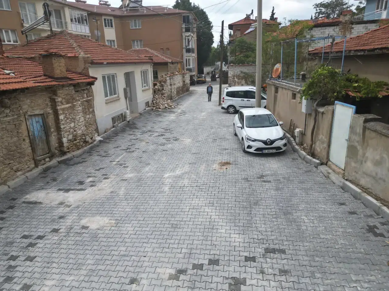 Tavas’ta sokaklar baştan aşağı yenilendi: Ulaşımda konfor dönemi