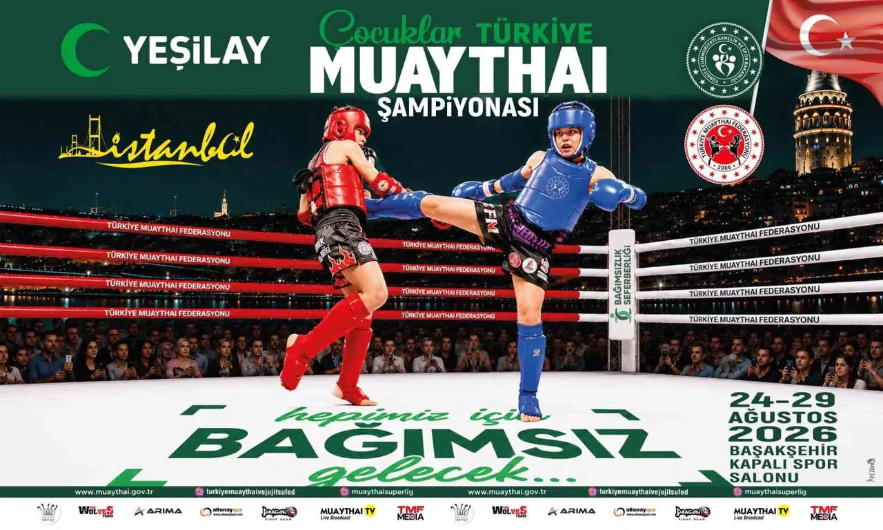 Salihli’nin gururu oldular: Çullu kardeşlerden muaythai’de çifte zafer