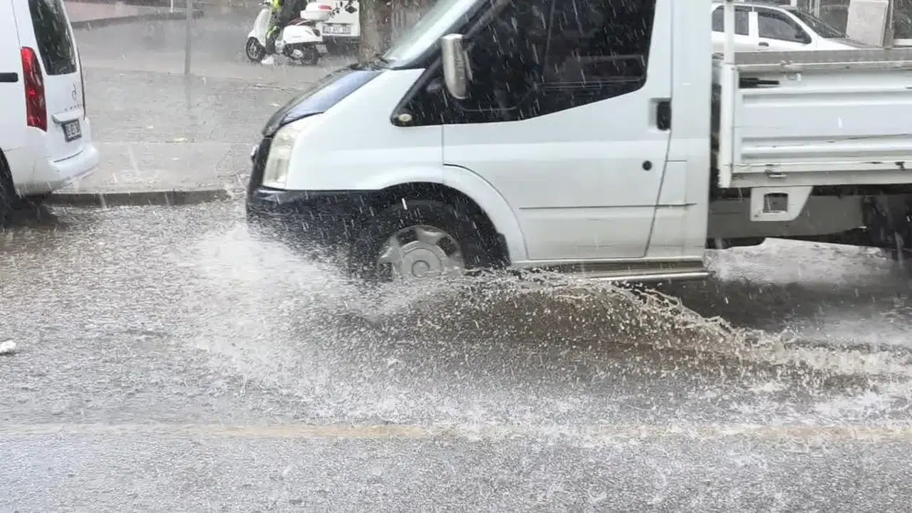 Aydınlılar dikkat: Meteorolojiden iki günlük yağış uyarısı geldi