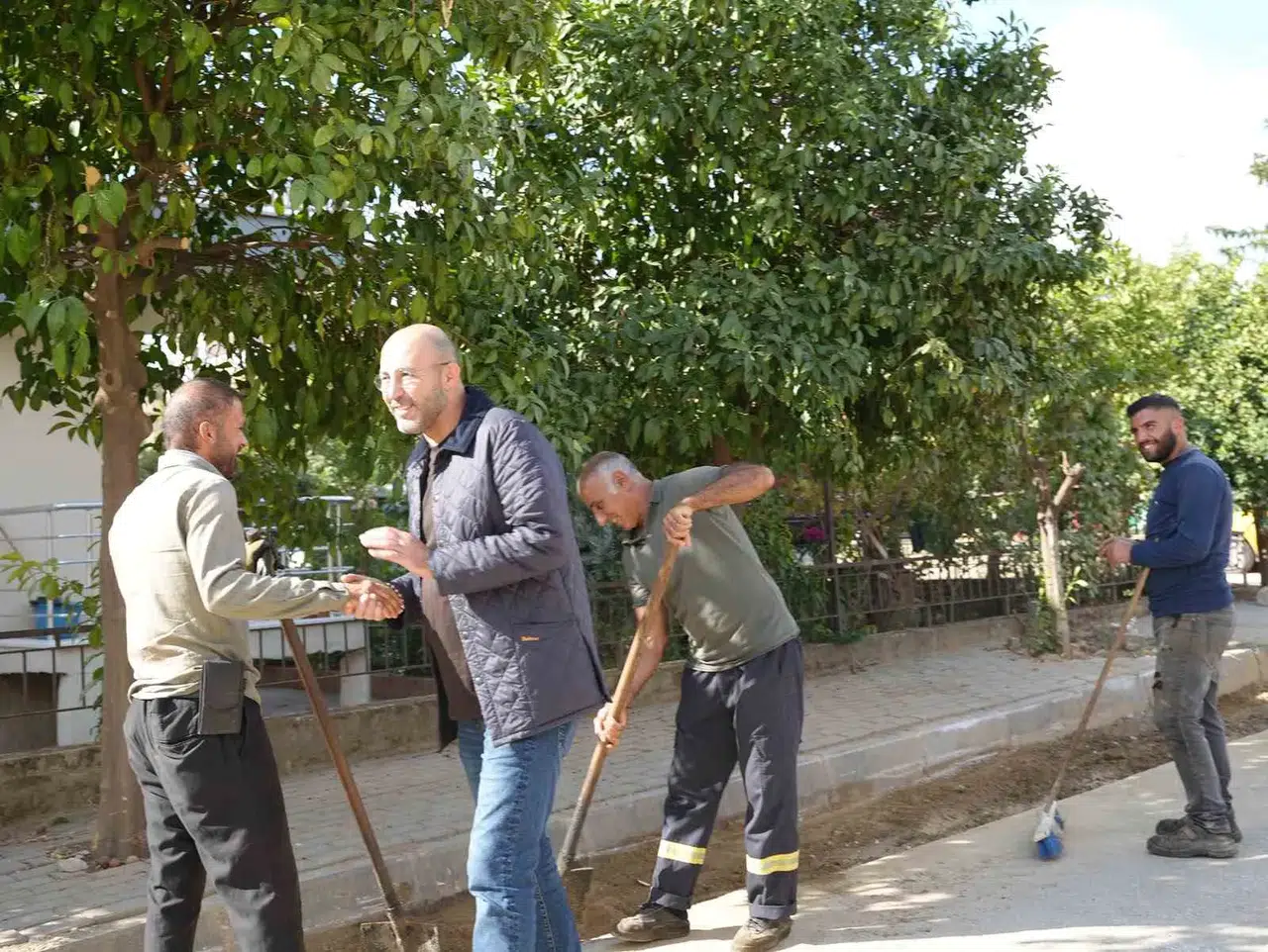Germencik’te festivalin ardından sahaya dönüş: Başkan Zencirci mesaiye kaldığı yerden devam ediyor