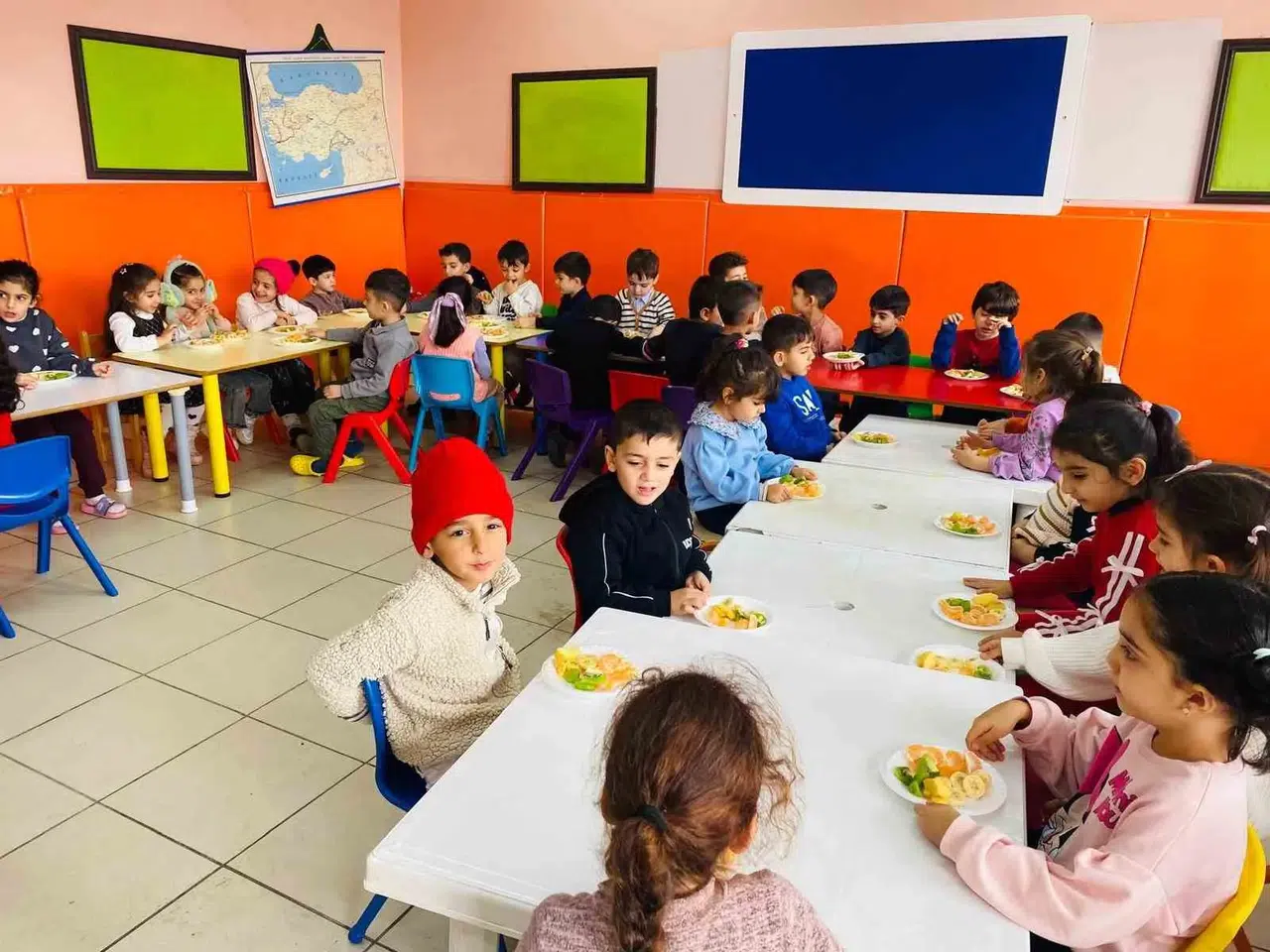 Okul yolunda miniklerin kaygısını yönetme rehberi: Ebeveynlere kritik uyarılar
