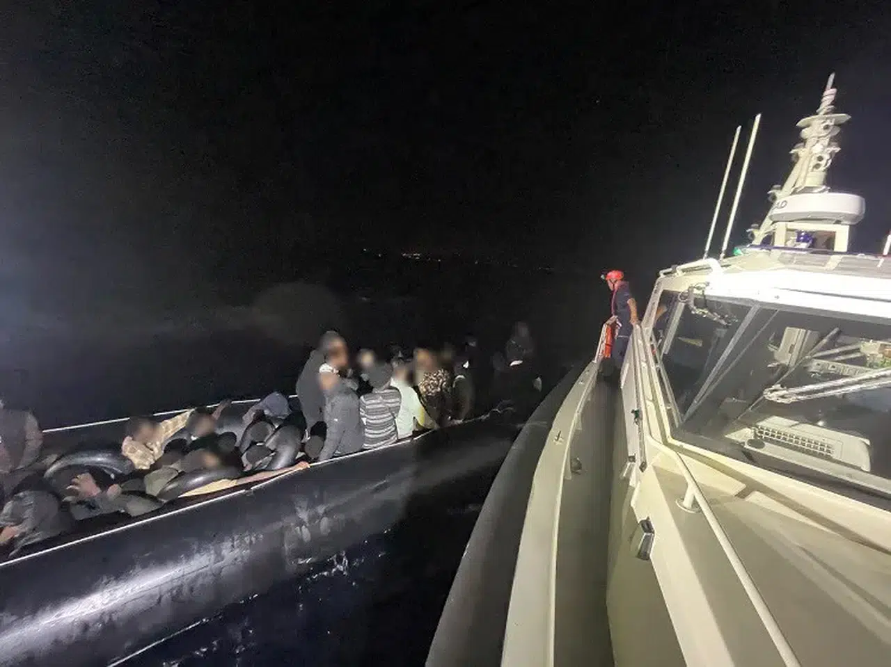 Ege'de kaçak göç trafiğine Sahil Güvenlik darbesi: 56 kişi yakalandı