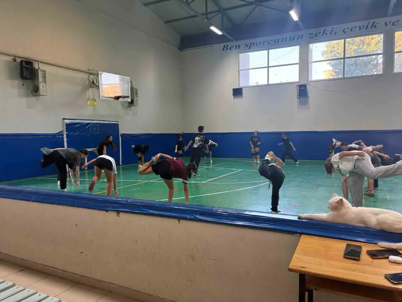 Denizli’nin genç yetenekleri parkeye indi: Filede ilk heyecan yaşandı