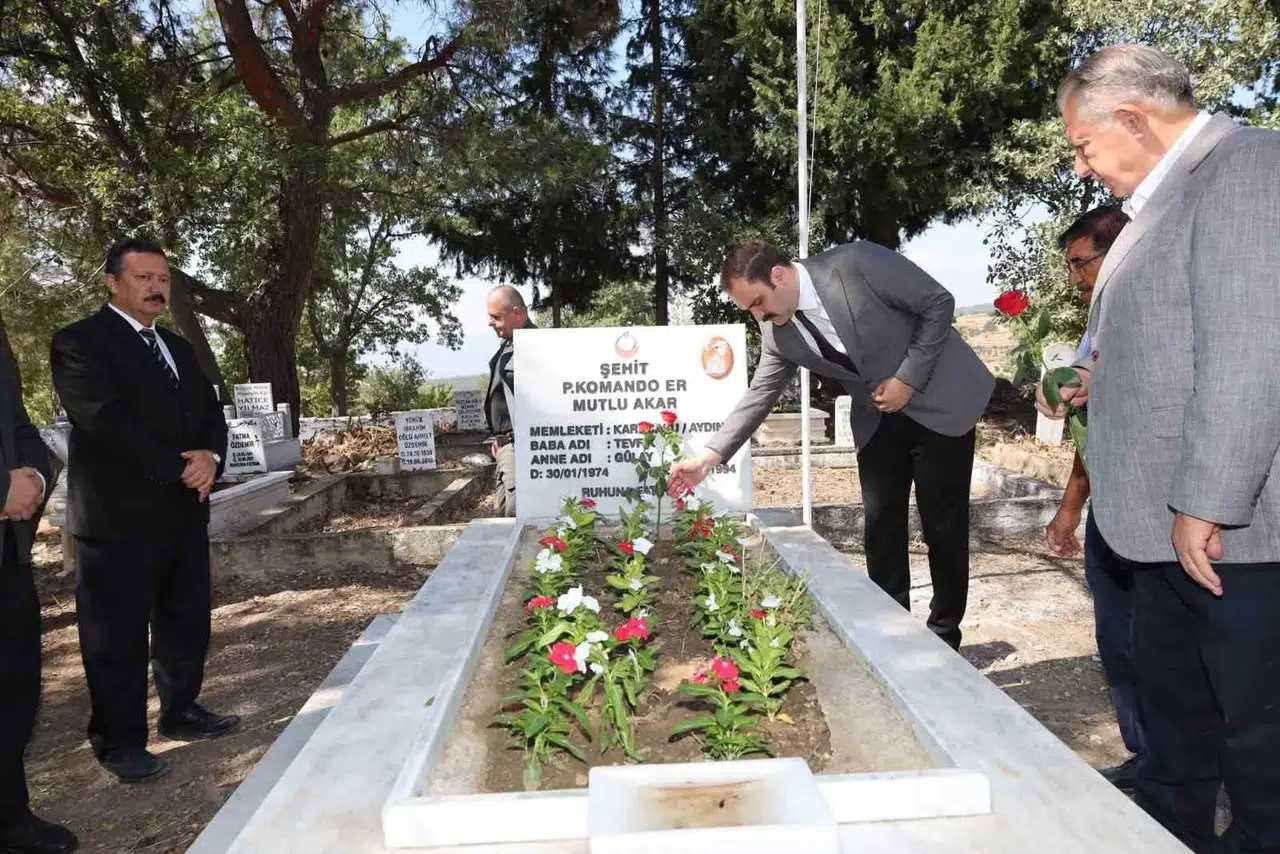 Karacasu'da vefalı anma: Şehit Mutlu Akar dualarla yad edildi