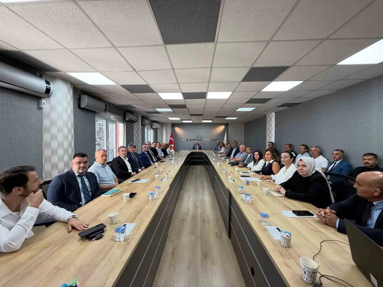 Aydın’da spor yatırımları mercek altında: İl müdürlüğünde strateji toplantısı