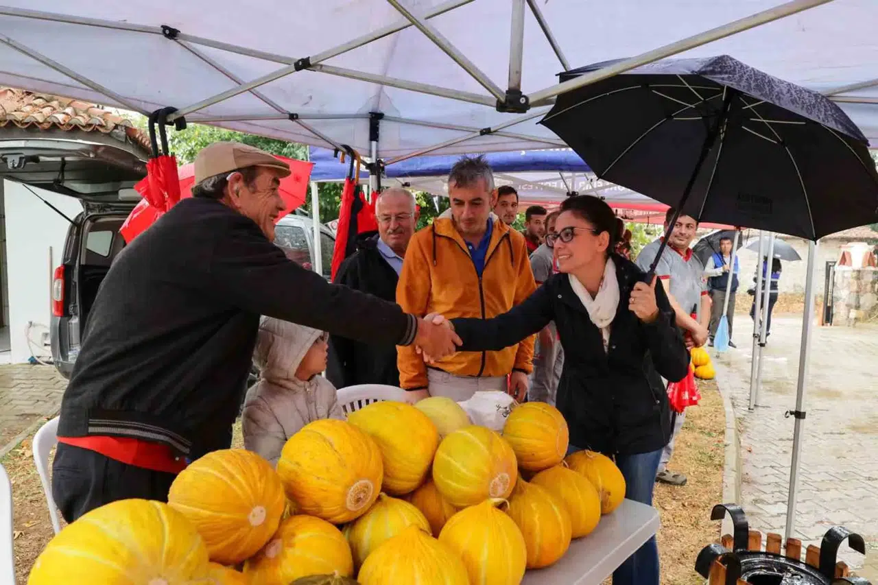 Muğla’nın bereketli toprakları ödüllü kavunlarla taçlandı