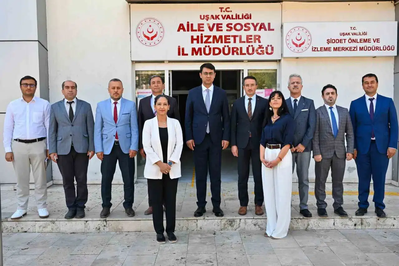 Uşak’ta sosyal hizmetlerin röntgeni çekildi: Vali Kartal’dan saha denetimi