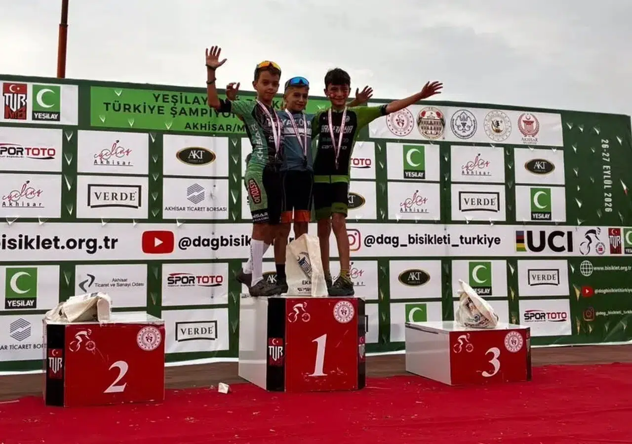 Akhisar’ın pedal kahramanları Türkiye Şampiyonası’na damga vurdu
