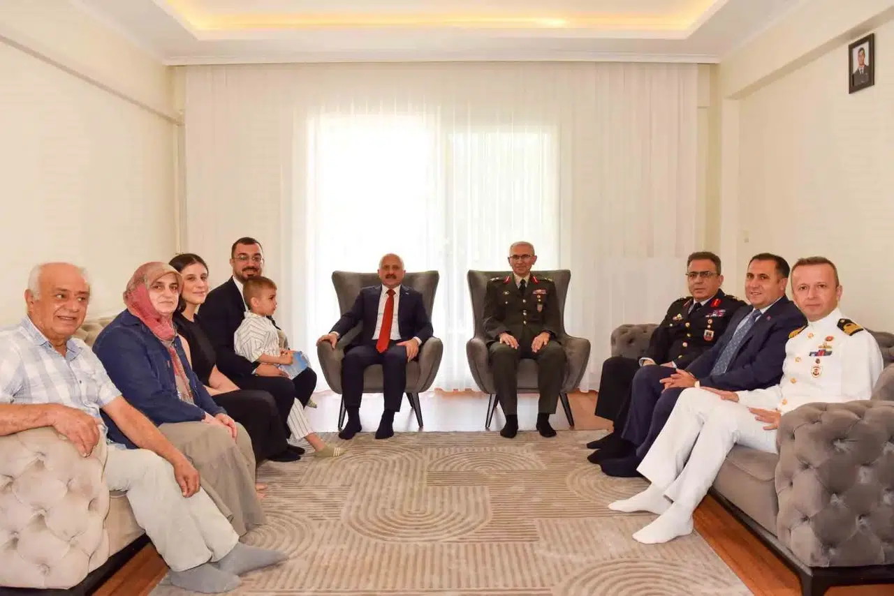 Kahramanlara vefa buluşması: Vali Varol gazi evine konuk oldu