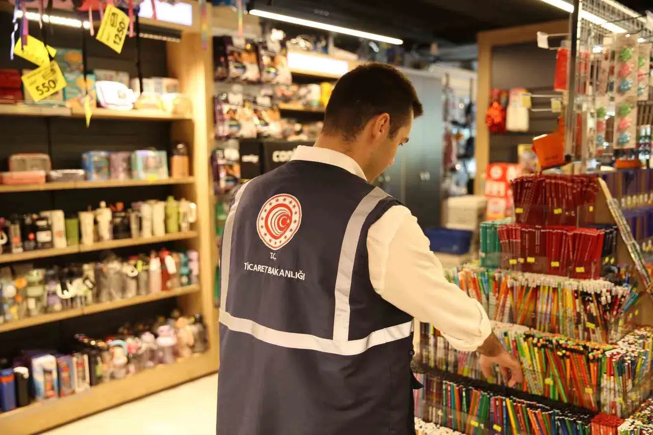 Denizli’de okul alışverişi öncesi sıkı takip: 5 bin ürüne mercek tutuldu