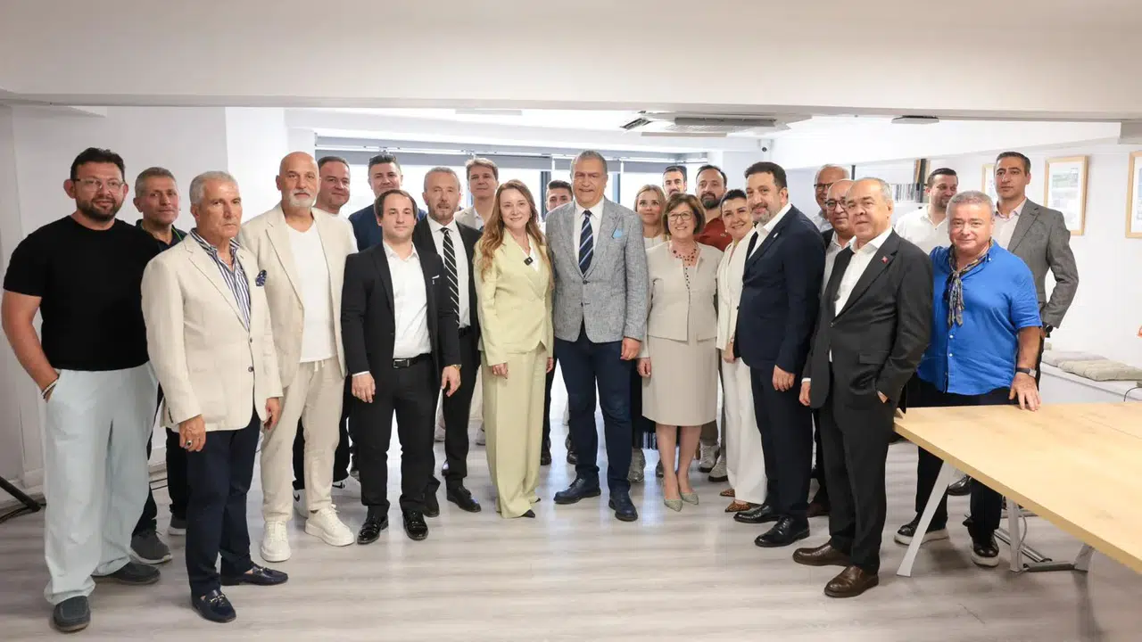 Konak’ta iki Cumhuriyet Kütüphanesi daha hizmete açıldı