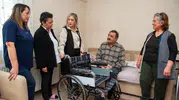 Karşıyaka’da mavi kapak seferberliği: 1 ton kapak toplandı, 3 tekerlekli sandalyeye ulaşıldı