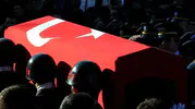 Esenyurt'ta korsan taksici polise ateş açtı, şehit oldu