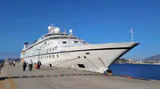 Bodrum limanında lüks rüzgar: Star Legend 300 yolcusuyla demir attı
