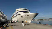 Bodrum limanında kruvaziyer bereketi: Aynı gün üç dev gemi demir attı