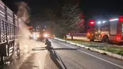 Acıpayam yolunda dehşet anları: Seyir halindeki tır alevlere teslim oldu