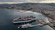 Kuşadası limanında kruvaziyer bereketi: 6 bin ziyaretçi şehre ayak bastı
