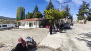 Acı günlerinde çifte mağduriyet: Cenaze alanını otoparka çevirdiler