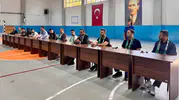 Sahadan sınıfa uzanan dostluk köprüsü: Muğlasporlu yıldızlar öğrencileri büyüledi