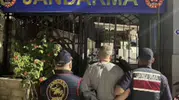 Gümüldür'deki evde şok baskın: 11 yıllık firari gizli bölmeden çıktı