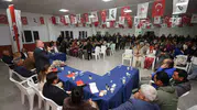 Tarlanın gizli kahramanlarını Yunusemre'de unutmadı: Başkan Balaban'dan anlamlı ziyaret