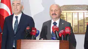 Kuşadası'ndaki pazar yeri yangınında Vali Varol'dan ilk açıklama: Can kaybı yok