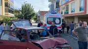 Aydın'da korkutan kaza: Direksiyon hakimiyetini kaybeden sürücü direğe çarptı