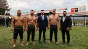 Beyağaç er meydanında İsmail Balaban fırtınası: Başpehlivanlık tacı el değiştirdi