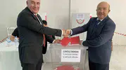 Alaşehir’de tarihi devir teslim: 16 yıllık başkanlık dönemi alkışlarla sona erdi