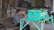 Soma’daki acı veda: 13 yaşındaki Yaşar babasının tabutuna sarıldı