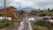 Bolvadin’de kronikleşen yol çilesi tarih oldu: Çiftlik yolları ilk kez asfaltla tanıştı