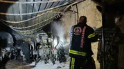 Çivril'de korku dolu anlar: Park halindeki traktör küle döndü