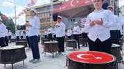 Afyonkarahisar’da 500 yıllık gelenek: 40 hatimle hazırlanan şifalı aşureler paylaşıldı