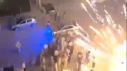 Bornova'da nişan eğlencesi kabusa döndü: Havai fişekler davetlilerin üzerine yağdı