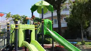 Marmaris’te yaz mesaisi: Sahiller ve parklar pırıl pırıl