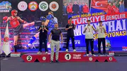 Manisalı dövüşçüler Adana’dan madalyalarla döndü