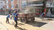 Bozdoğan’da doğalgaz mesaisi: Sokaklar tozdan arındırılıyor