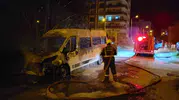 Nazilli'de gece yarısı korkutan manzara: Park halindeki araç küle döndü