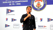 Çeşme’nin rüzgarlı sularında yelken heyecanı zirve yaptı: Şampiyonlar kupalarına kavuştu