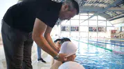Karabük’te havuzlar dolup taşıyor: Çocuklar yaza sporla merhaba dedi