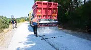 Soma’da ulaşım ağı güçleniyor: Mahalle yollarında ikinci etap asfalt mesaisi