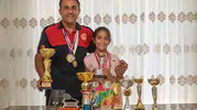 Yangınlardan kortlara uzanan fedakarlık: İtfaiyeci babanın şampiyon kızı