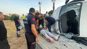 Kuşadası’nda korkutan kaza: Direksiyon başında uyuyunca pikap devrildi