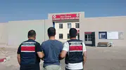 Afyonkarahisar’da FETÖ operasyonu: Firari hükümlü saklandığı beldede kıskıvrak yakalandı